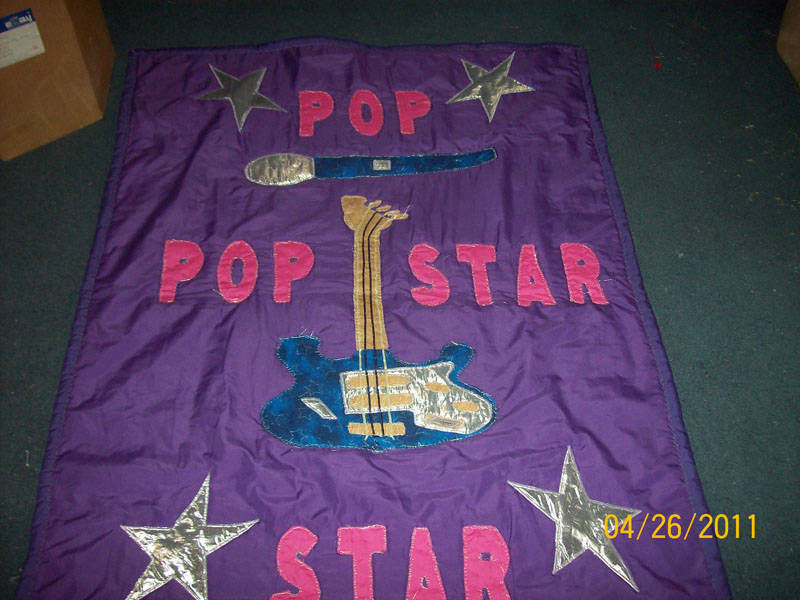 #688  Pop Star with Hanna Montana