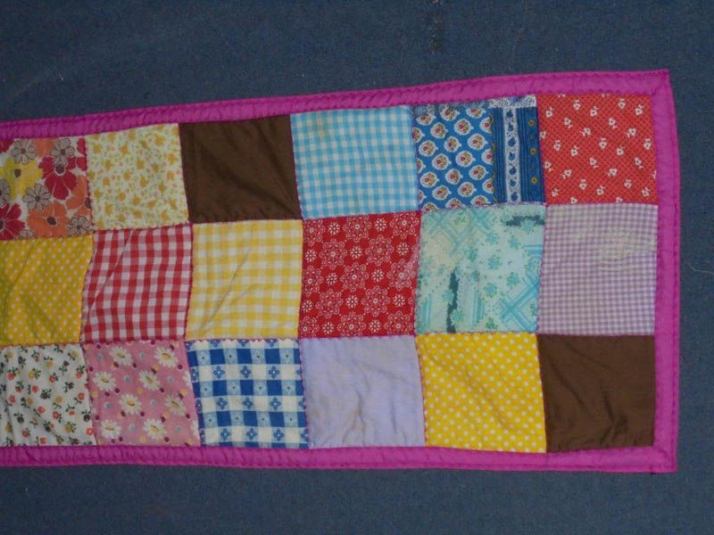 #982  Banquet Table Runner